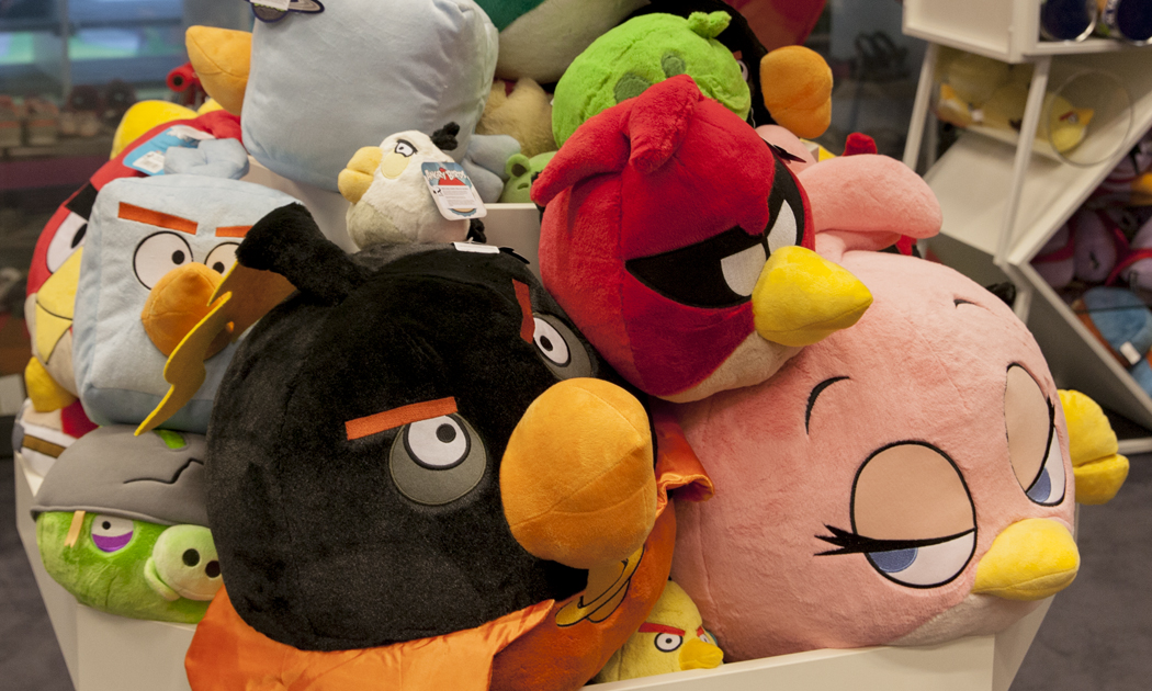 Магазин birds. Энгри бердз парк СПБ. Angry Birds магазин. Энгри бердз парк меню. Парк Энгри бердз в Финляндии.